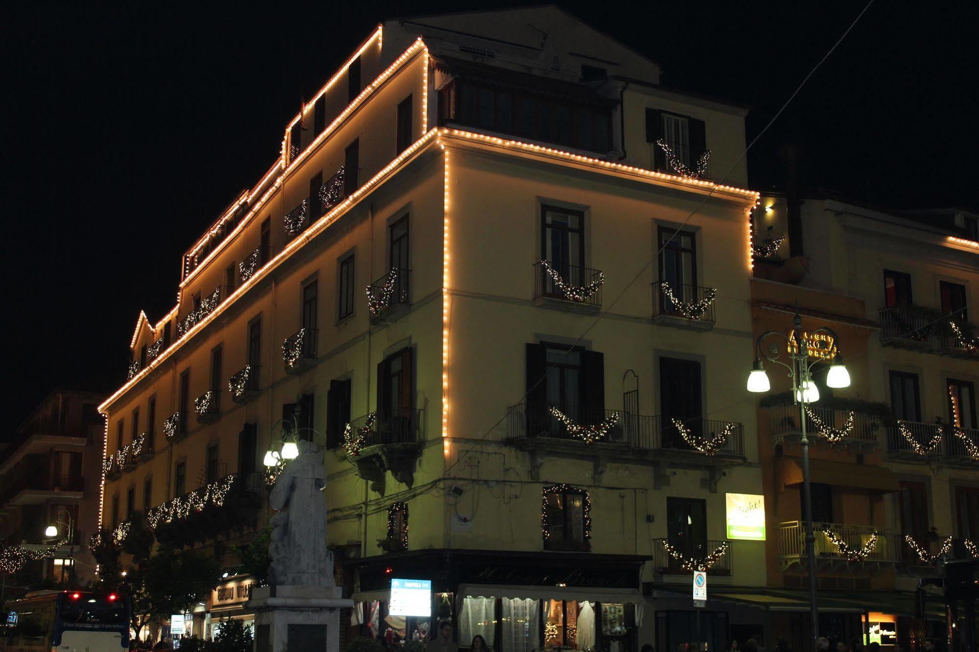 Piazza Tasso B&B Relais Sorrent Exterior foto