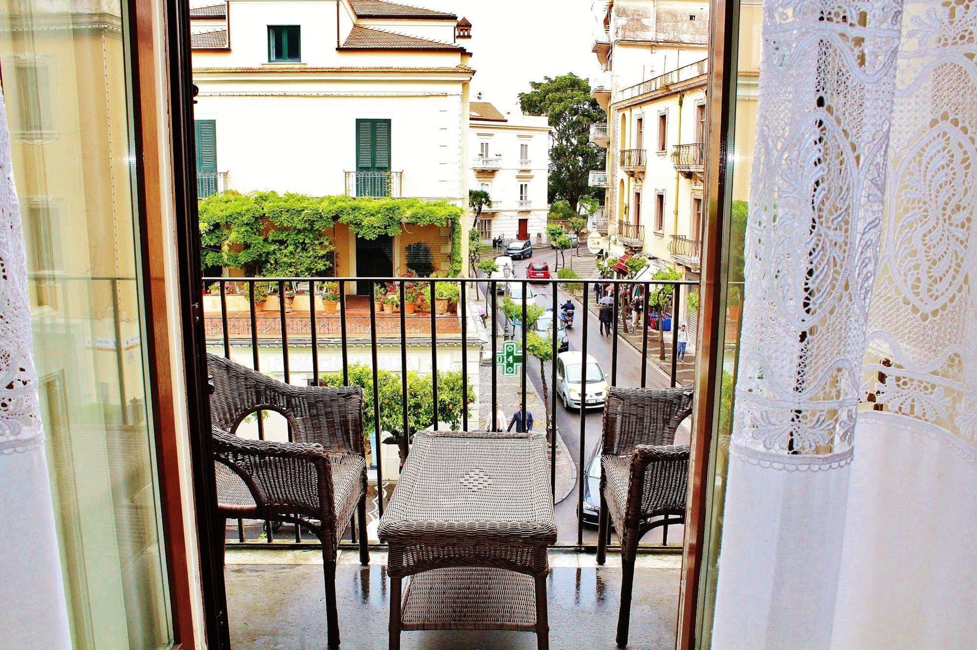 Piazza Tasso B&B Relais Sorrent Exterior foto